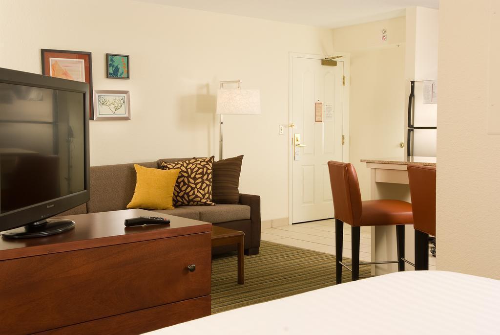 Williamsburg Residence Inn Orlando Convention Center מראה חיצוני תמונה